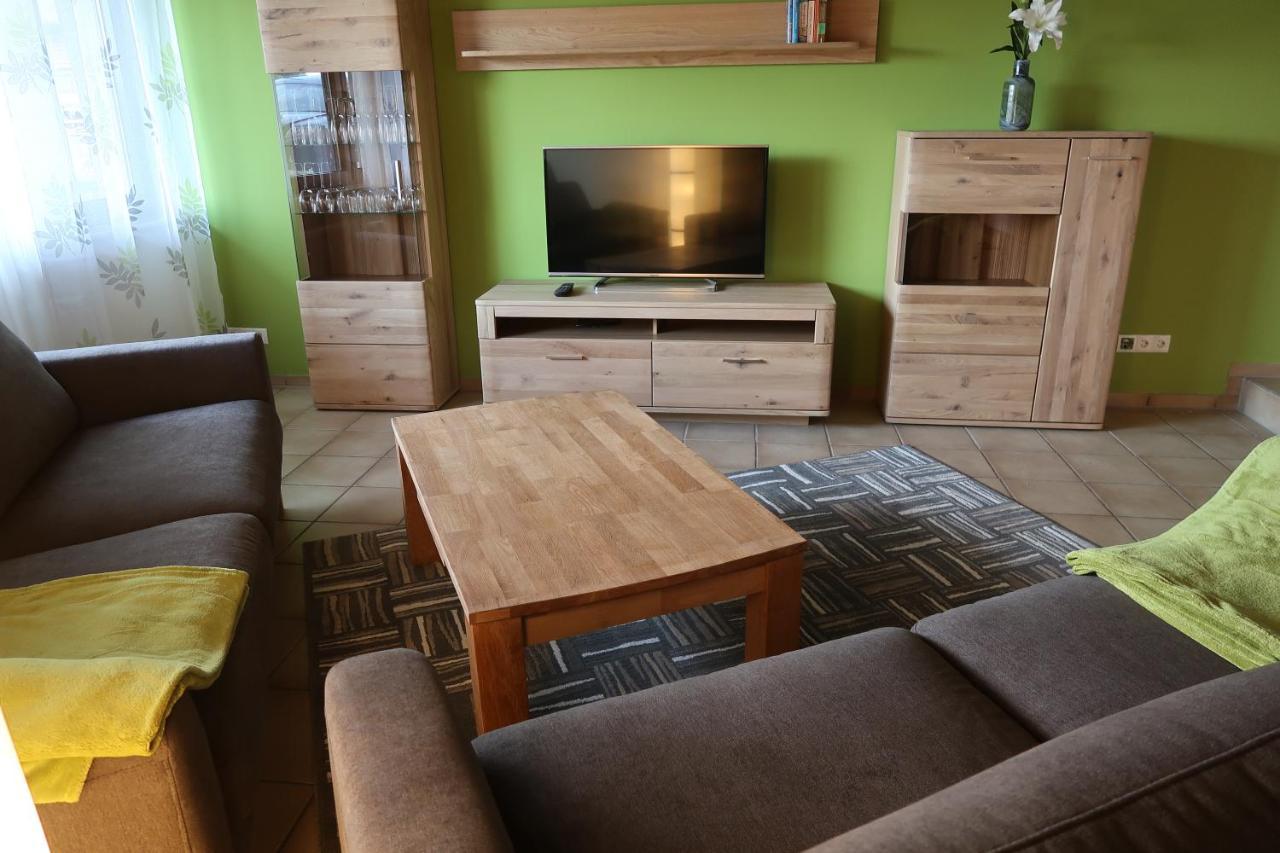 Ferienwohnung Neuborner-Hof Andernach Exteriör bild